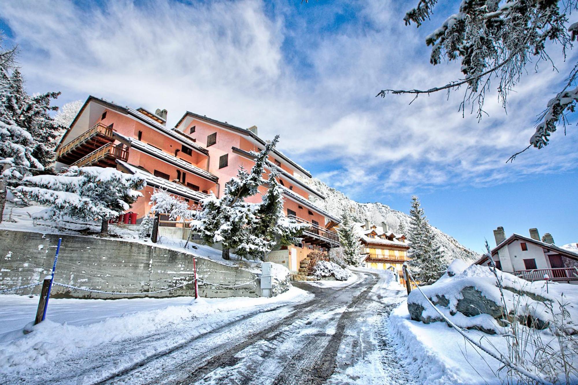 Appartamento La Marmotta Mountain Retreat - Happy Rentals クラヴィエーレ エクステリア 写真